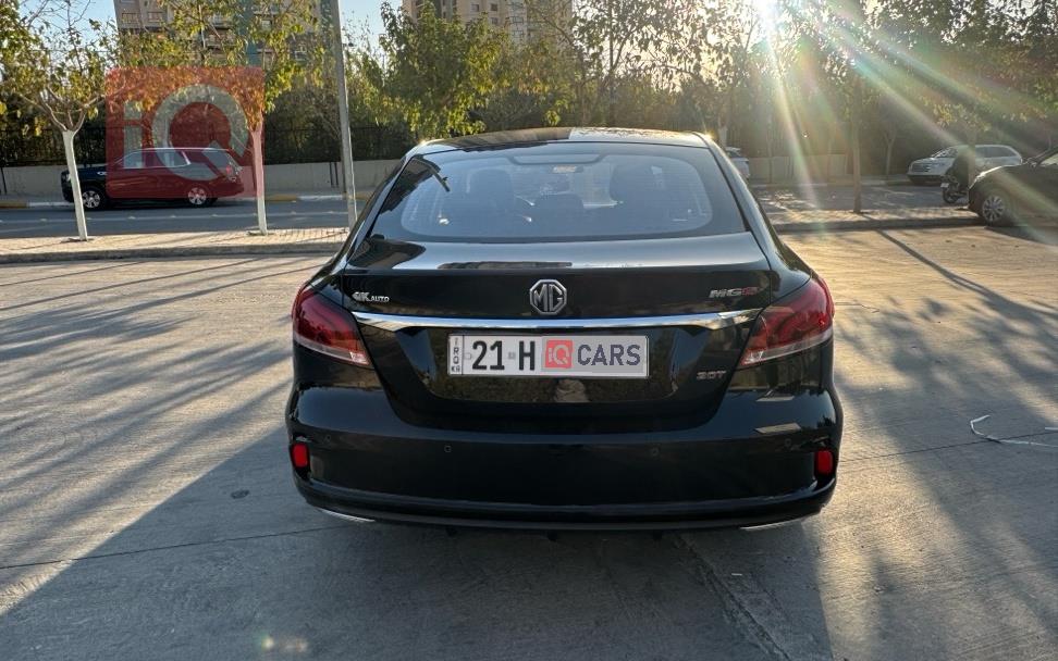 ئێم جی 6